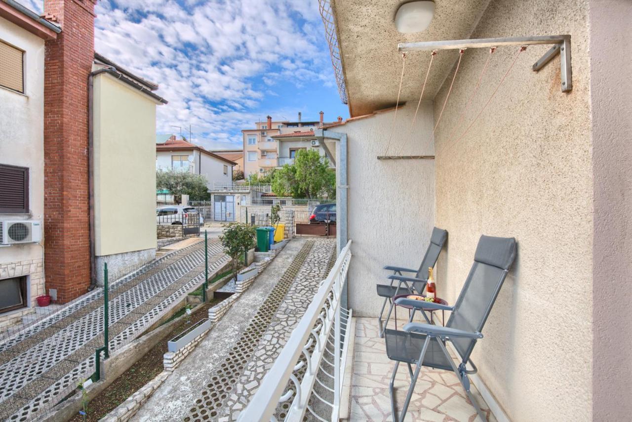 Apartman Andi Apartment Pula Exterior photo